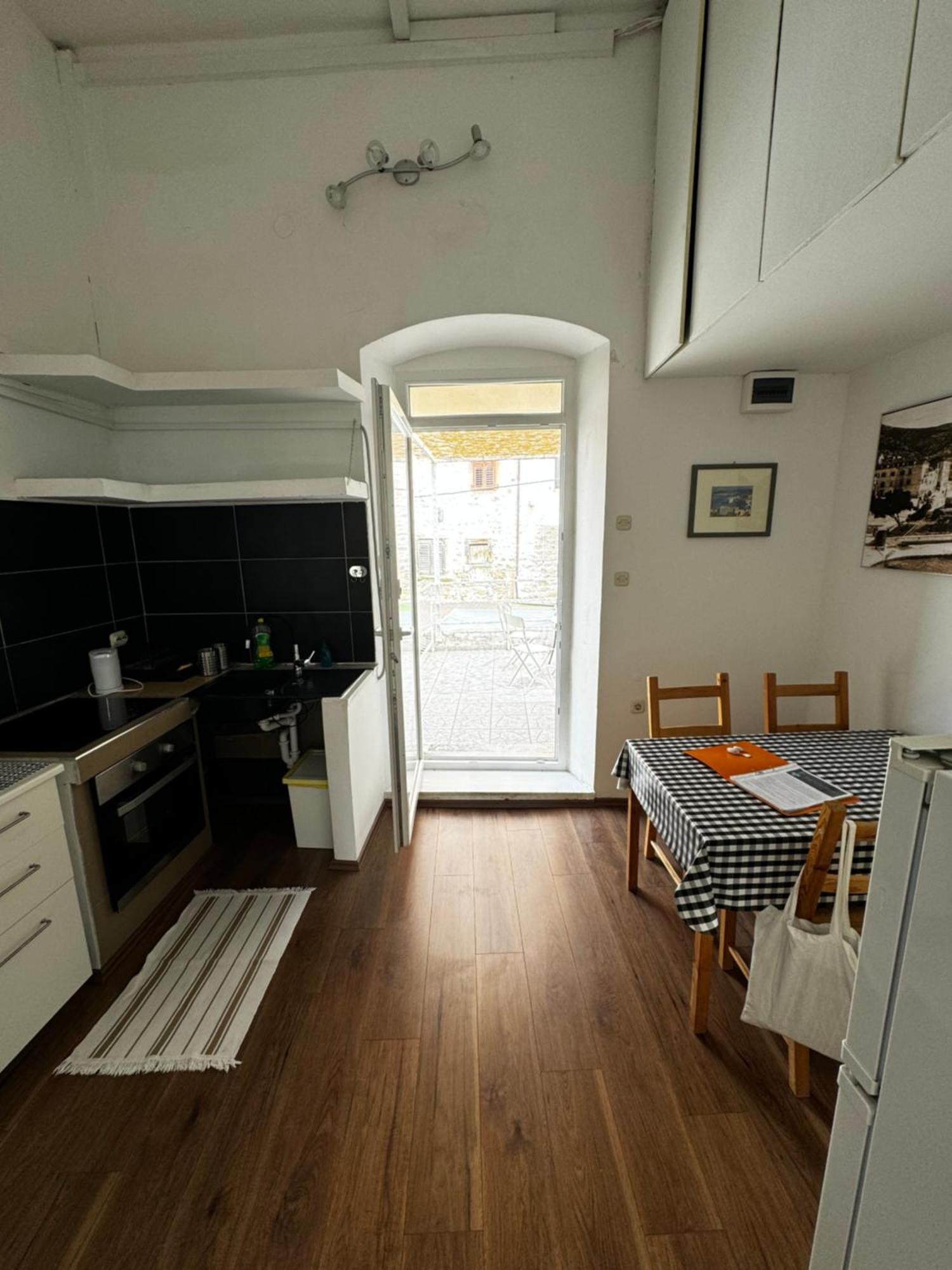 חוואר Hvar Piazza Apartment מראה חיצוני תמונה