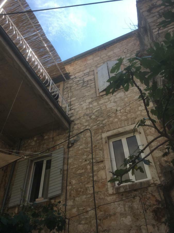 חוואר Hvar Piazza Apartment מראה חיצוני תמונה