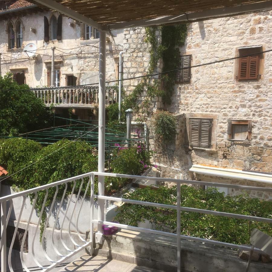 חוואר Hvar Piazza Apartment מראה חיצוני תמונה