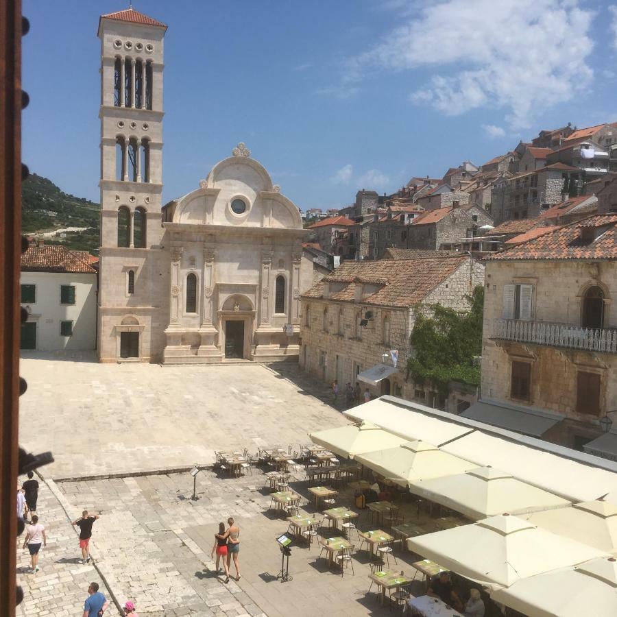 חוואר Hvar Piazza Apartment מראה חיצוני תמונה